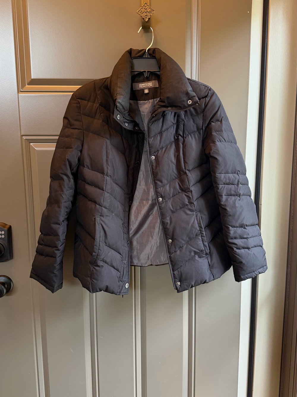 Kenneth Cole Reaction Black Quilted Puffer Jacket, Size M